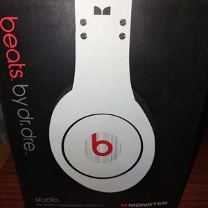 Beats by Dre Studio Wired Headphones
